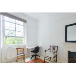 Single Bed in Rooms available for rent in 4-bedroom flatshare in Belsize Park
