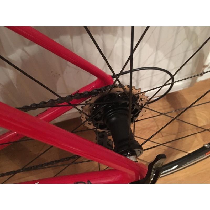 Trek Road Bike SL6, Viper Red, 56cm New condition with upgrades