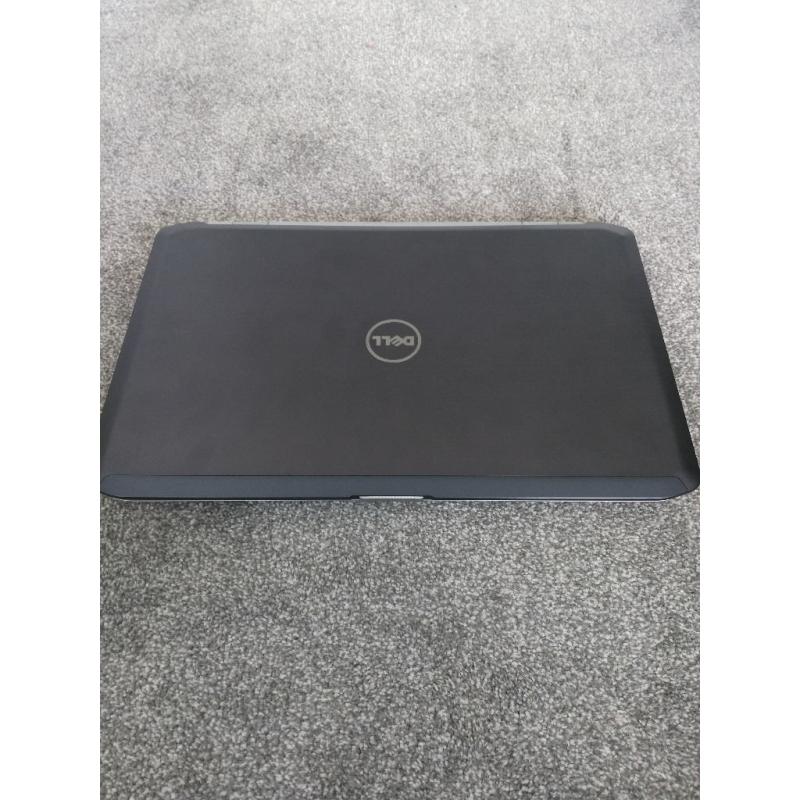 Dell Latitude E5520 Laptop - Intel i3 - Excellent Condition