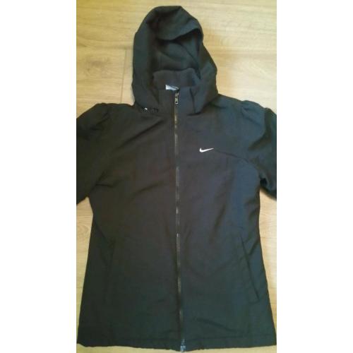Boys Nike Jacket. Perfect for school. 152-158cm. Approx 11-13