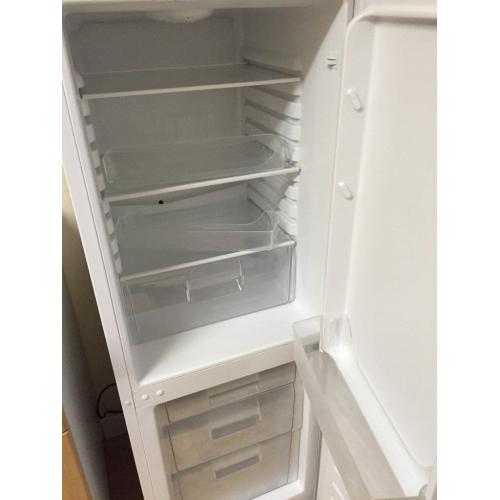 USED FRIDGE FREEZER IN EXCELLENT CONDITION