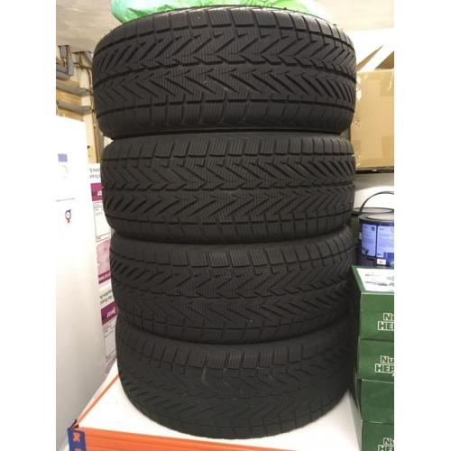 FOUR Vredestein wintrac 4 xtreme 235/55 R18 100H Tyres (only done 650 miles)
