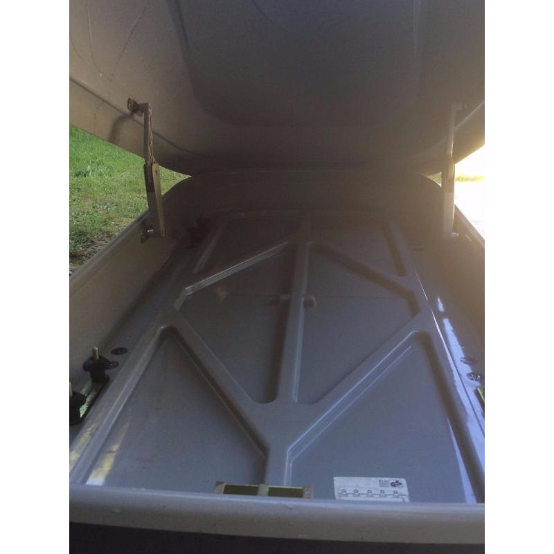 Roof Box