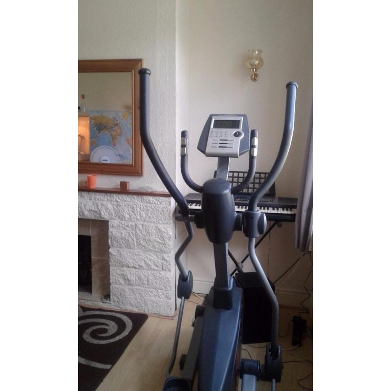 Trimmaster elliptical cross trainer