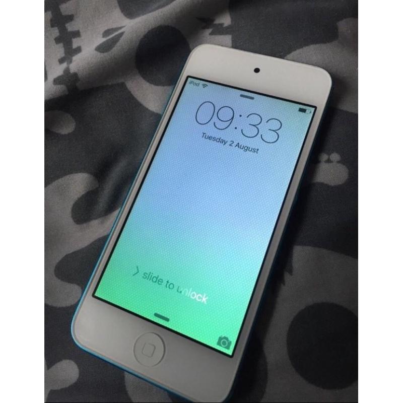16GB blue 5th generation iPod touch