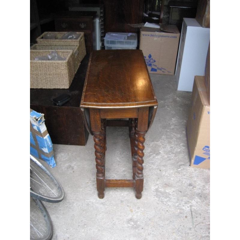 Attractive Wooden Dropwing Table