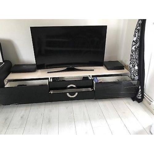 Modern tv unit,high gloss,black and white