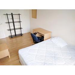 Stones throw from Victoria Park and Bethnal Green for 150 per week!!!!