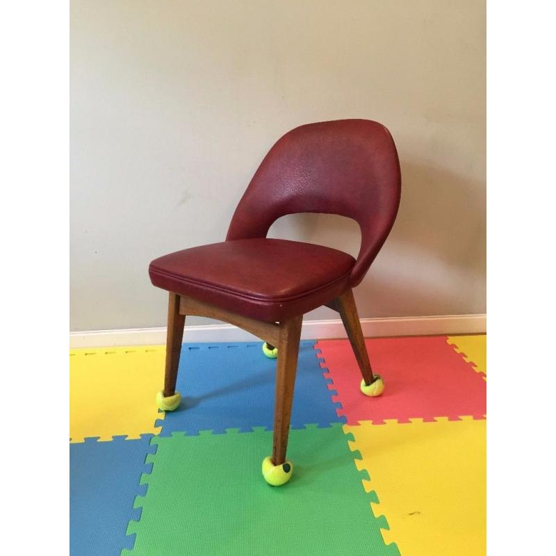 Fantastic Red Leather Chair