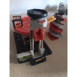 Early Learning Centre Big City Garage and spiral race ramp