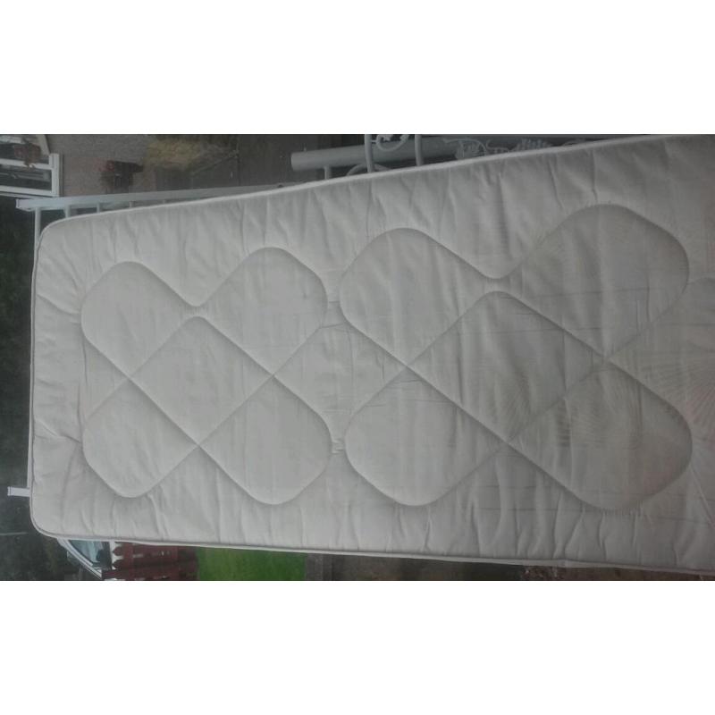 Julianne single bed with mattress