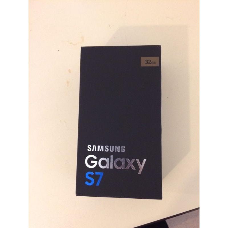 Brand New SAMSUNG s7, platinum gold color