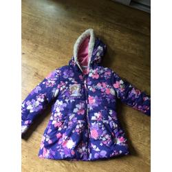 Girl Clothes 4-5 & 5-6 years + shoes,boots size 9(Frozen,Disney Princess,New H&M jacket,Vertbaudet)
