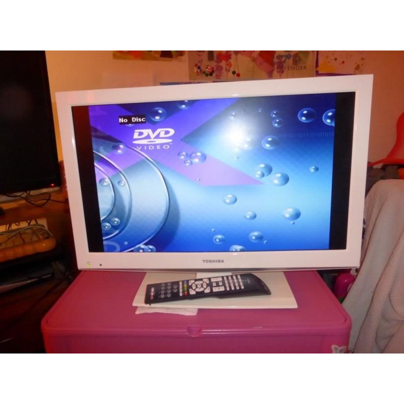 Toshiba LCD colour TV 22" with remote-good condition