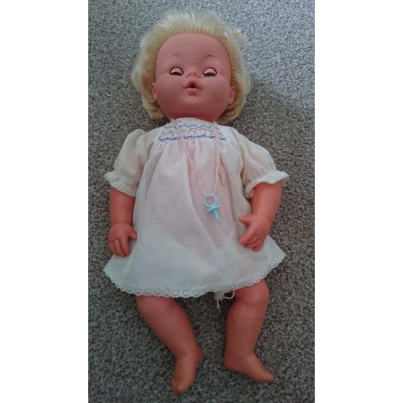 Vintage tiny tears