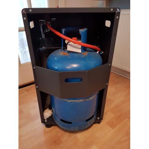 Calor gas warmlite heater hardly used and full bottle.