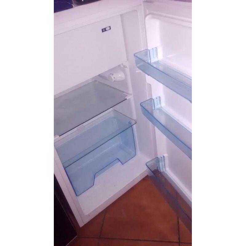Under counter fridge freezer