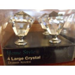 8 X LARGE CRYSTAL DOOR KNOBS ( 40MM). BNIB