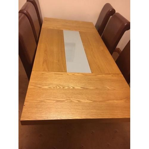 Dining room table