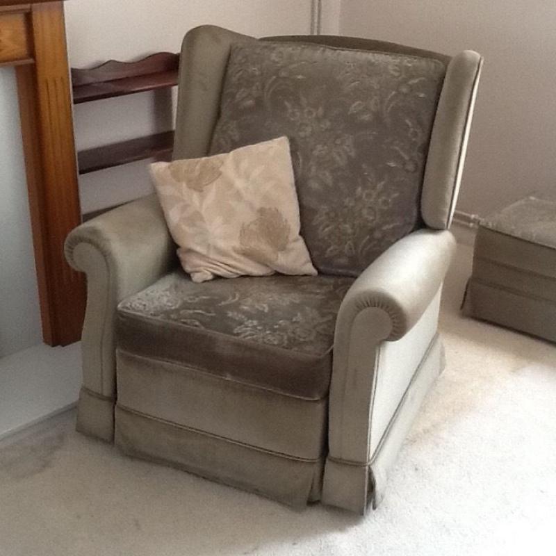 Sofa & reliner chair