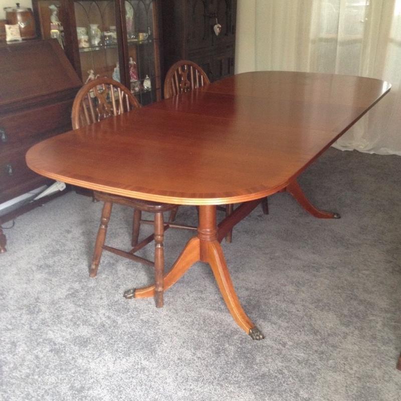 Dining room table