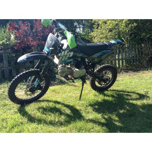 2015 Welsh dirt bike 140cc