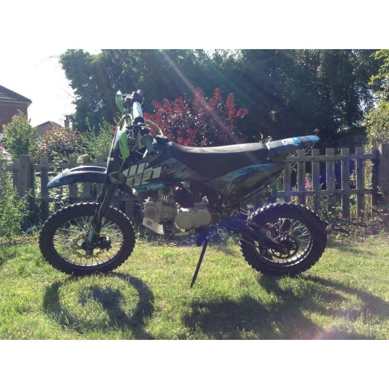 2015 Welsh dirt bike 140cc