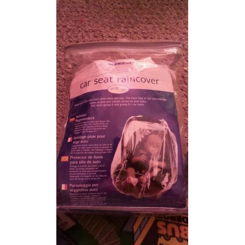 Unverisal car seat raincover.
