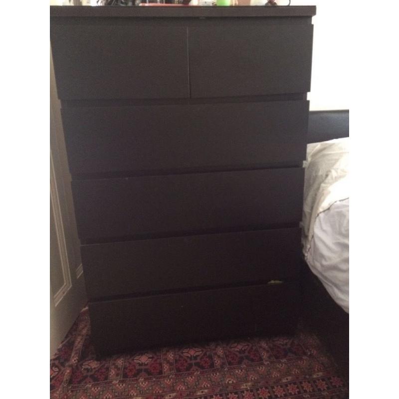 TALL DRAWER FOR SALEEE!!!