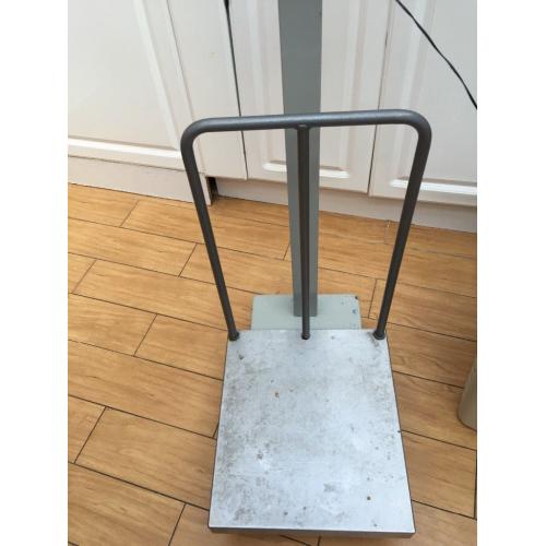 Heavy duty scale