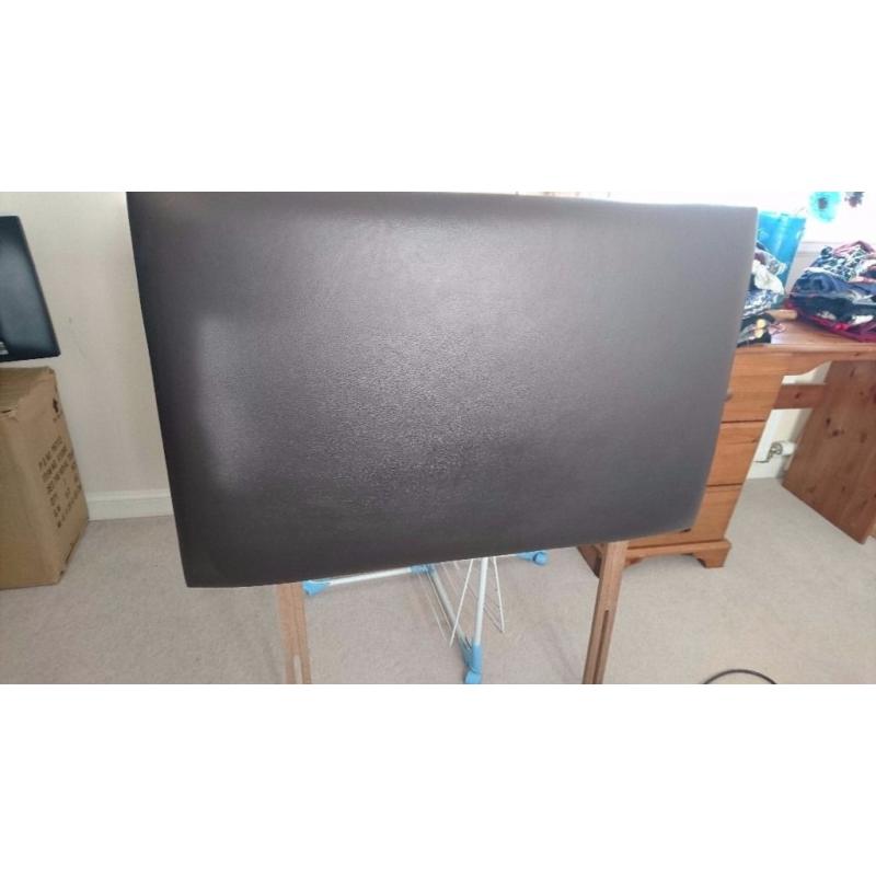 Headboard single bed