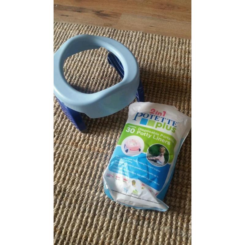 Travel potty with liners