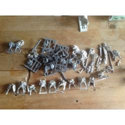 COLLECTION OF WARHAMMER CHAOS ARMY