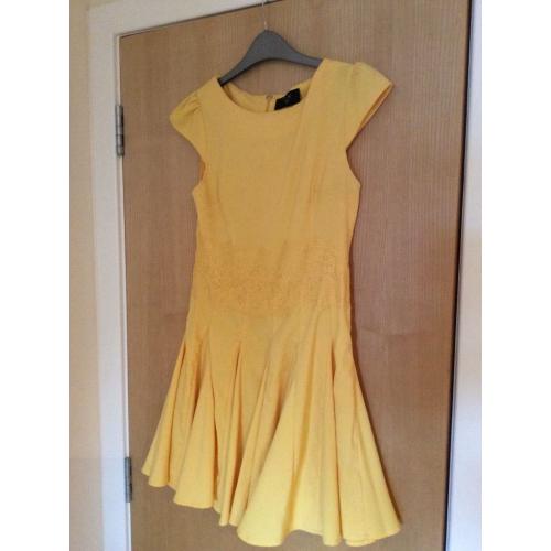 Alice in Wonderland style yellow dress