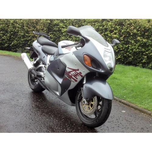2000 Suzuki GSX1300R-Y Hayabusa, low miles and px welcome