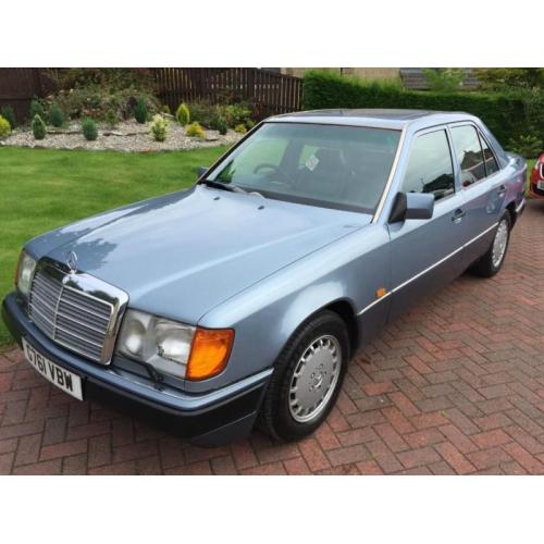 Mercedes 300 3.0 E Saloon 4d 2960cc auto
