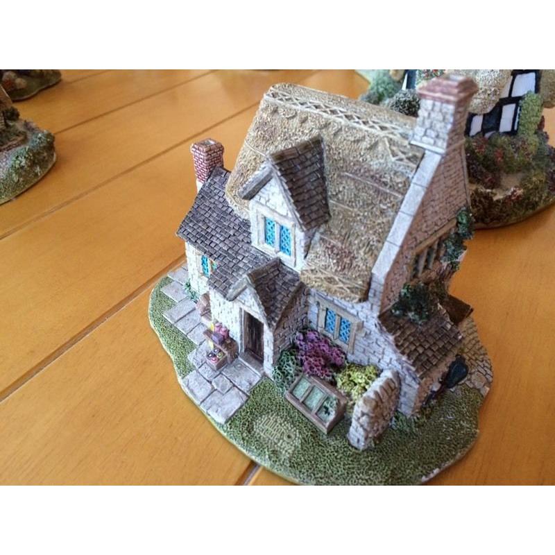 Selection of Lilliput Lane Cottages