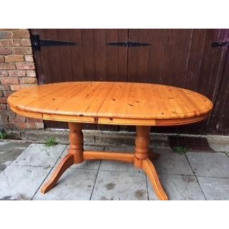EXTENDING PINE DINING TABLE and SIX CHAIRS ( 2 carver)