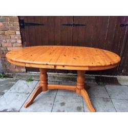 EXTENDING PINE DINING TABLE and SIX CHAIRS ( 2 carver)