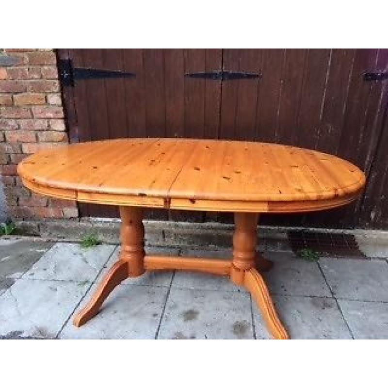 EXTENDING PINE DINING TABLE and SIX CHAIRS ( 2 carver)