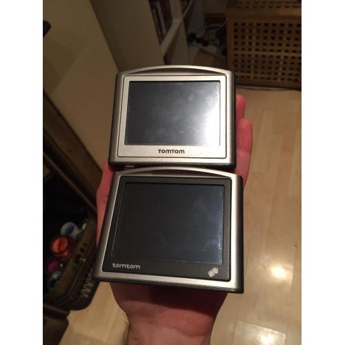 x2 TomTom 3.5" screen