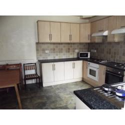 2 On-Suite ailable in 7 Bedroom Student House for Next Academic Year, Bills Included, Longford Place