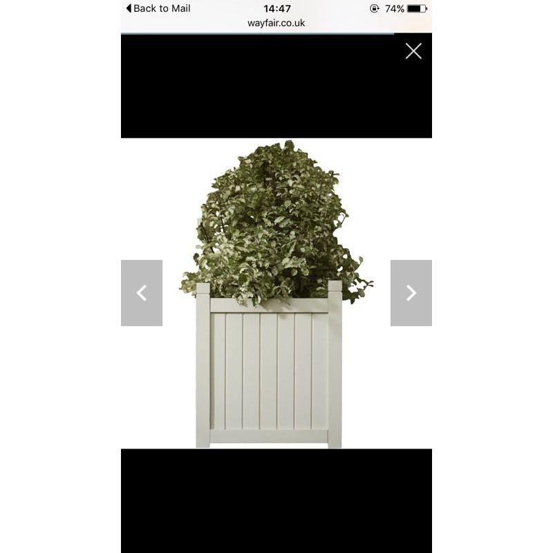 Way fair planter