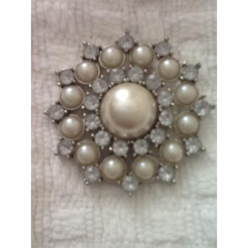 Selection of fine Ladies jewellery