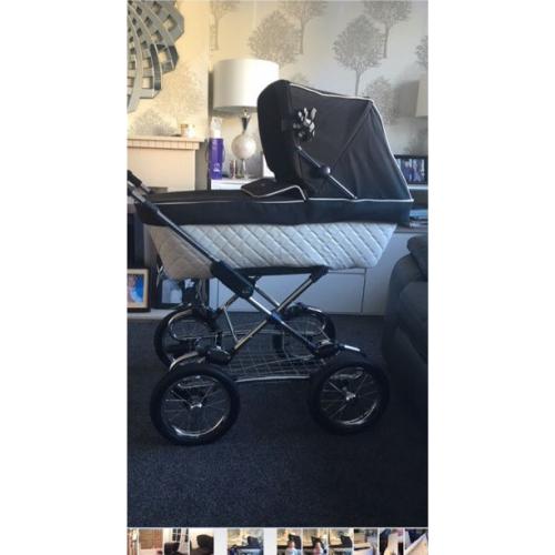 **REDUCED PRICE** Silver Cross Elegance Sleepover **2 Colours