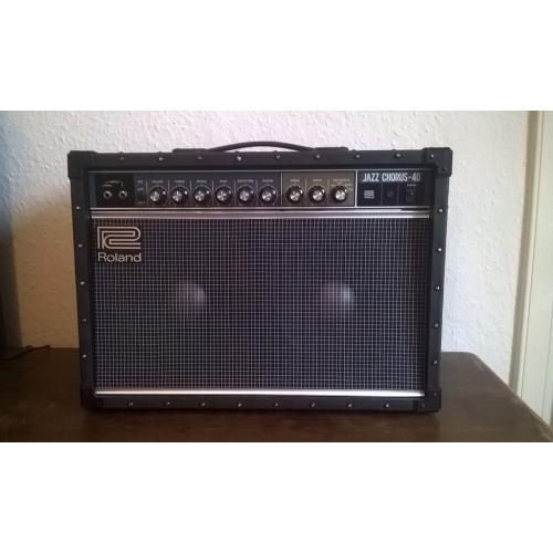 Roland Jazz Chorus 40 Guitar Amp + Boss FS 6 Dual Footswitch