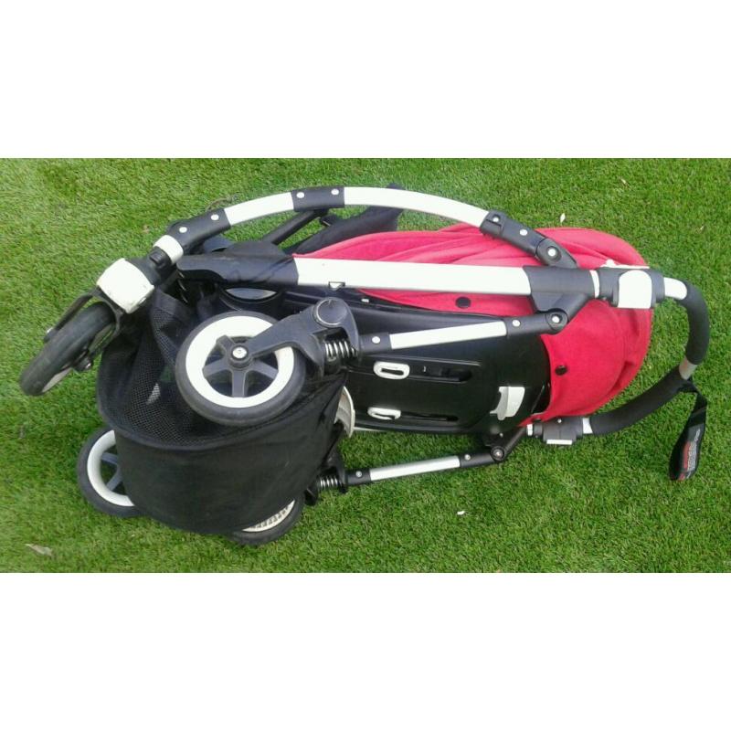 Bugaboo Bee push chair in red