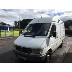 Mercedes Benz sprinter 311cdi spare parts breaking seat steering lock radiator gear selector