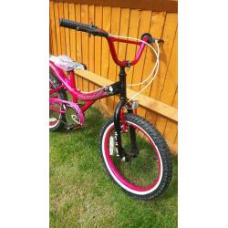 18" wheel girls bike - great style