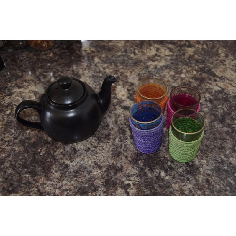 Morrocan Tea Cups with Tea Pot